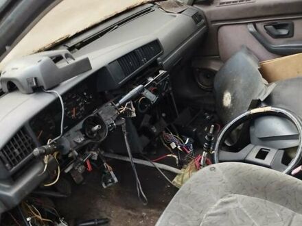 Пежо 405 1987 в Кропивницком (Кировограде) на Automoto.ua Красный Пежо 405, объемом двигателя 1.9 л и пробегом 300 тыс. км за 1000 $, фото 1 на Automoto.ua