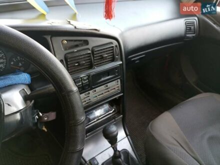 Пежо 405 1992 в Староконстантинов на Automoto.ua Красный Пежо 405, объемом двигателя 2 л и пробегом 300 тыс. км за 1100 $, фото 1 на Automoto.ua