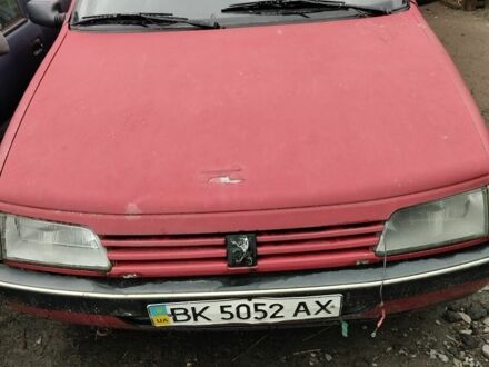 Красный Пежо 405, объемом двигателя 0 л и пробегом 158 тыс. км за 607 $, фото 1 на Automoto.ua