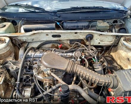 Пежо 405, объемом двигателя 1.6 л и пробегом 0 тыс. км за 350 $, фото 4 на Automoto.ua