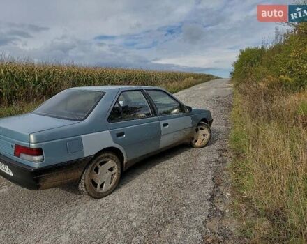 Серый Пежо 405, объемом двигателя 0 л и пробегом 300 тыс. км за 898 $, фото 3 на Automoto.ua