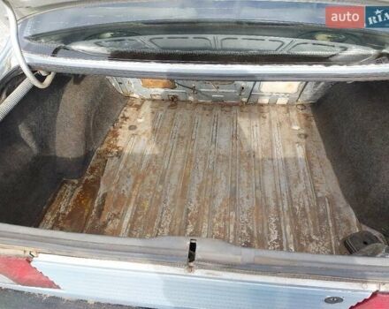 Серый Пежо 405, объемом двигателя 0 л и пробегом 300 тыс. км за 898 $, фото 6 на Automoto.ua