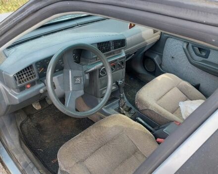 Сірий Пежо 405, об'ємом двигуна 0 л та пробігом 300 тис. км за 898 $, фото 5 на Automoto.ua