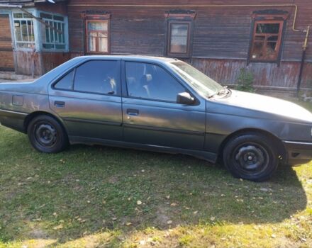 Серый Пежо 405, объемом двигателя 1.4 л и пробегом 252 тыс. км за 1200 $, фото 1 на Automoto.ua