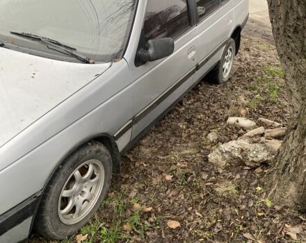 Серый Пежо 405, объемом двигателя 1.9 л и пробегом 350 тыс. км за 1100 $, фото 2 на Automoto.ua