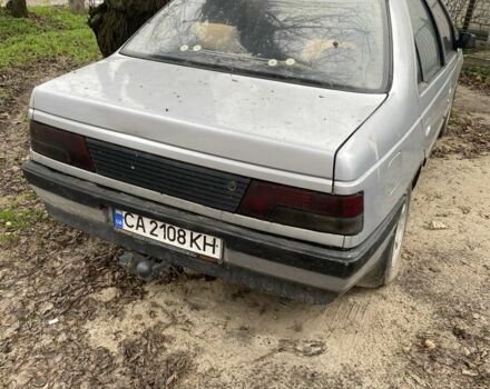 Серый Пежо 405, объемом двигателя 1.9 л и пробегом 350 тыс. км за 1100 $, фото 3 на Automoto.ua