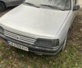 Серый Пежо 405, объемом двигателя 1.9 л и пробегом 350 тыс. км за 1100 $, фото 1 на Automoto.ua