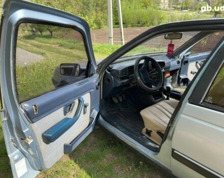 Серый Пежо 405, объемом двигателя 0 л и пробегом 186 тыс. км за 1200 $, фото 16 на Automoto.ua