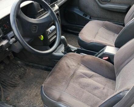 Серый Пежо 405, объемом двигателя 0 л и пробегом 250 тыс. км за 800 $, фото 3 на Automoto.ua