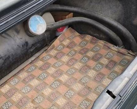 Серый Пежо 405, объемом двигателя 1.6 л и пробегом 317 тыс. км за 2000 $, фото 2 на Automoto.ua