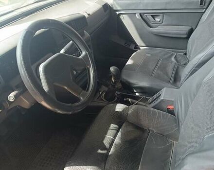 Серый Пежо 405, объемом двигателя 1.9 л и пробегом 250 тыс. км за 750 $, фото 4 на Automoto.ua