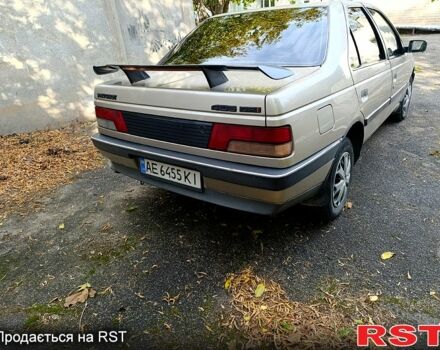 Серый Пежо 405, объемом двигателя 1.9 л и пробегом 330 тыс. км за 1290 $, фото 4 на Automoto.ua