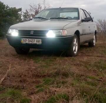 Серый Пежо 405, объемом двигателя 1.6 л и пробегом 300 тыс. км за 1500 $, фото 1 на Automoto.ua
