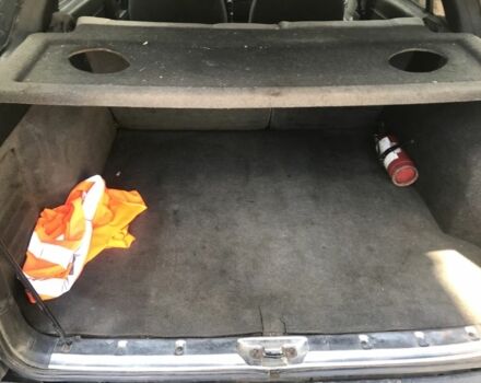 Серый Пежо 405, объемом двигателя 1.9 л и пробегом 324 тыс. км за 714 $, фото 9 на Automoto.ua