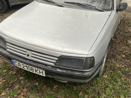 Серый Пежо 405, объемом двигателя 1.9 л и пробегом 350 тыс. км за 1100 $, фото 1 на Automoto.ua