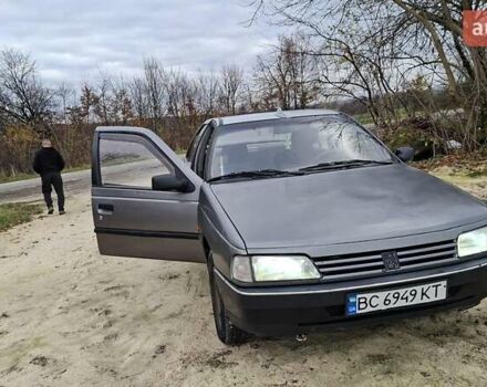 Серый Пежо 405, объемом двигателя 1.8 л и пробегом 230 тыс. км за 1000 $, фото 1 на Automoto.ua