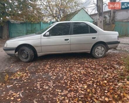 Серый Пежо 405, объемом двигателя 1.6 л и пробегом 200 тыс. км за 1200 $, фото 1 на Automoto.ua