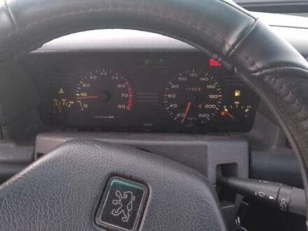 Сірий Пежо 405, об'ємом двигуна 1.9 л та пробігом 150 тис. км за 1000 $, фото 1 на Automoto.ua