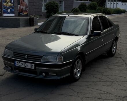 Серый Пежо 405, объемом двигателя 1.9 л и пробегом 292 тыс. км за 2000 $, фото 1 на Automoto.ua