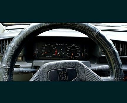 Серый Пежо 405, объемом двигателя 1.6 л и пробегом 350 тыс. км за 550 $, фото 1 на Automoto.ua