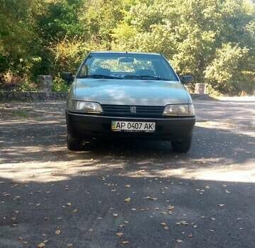 Сірий Пежо 405, об'ємом двигуна 1.6 л та пробігом 300 тис. км за 1500 $, фото 1 на Automoto.ua