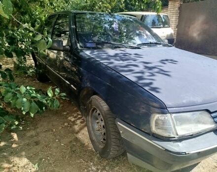 Синий Пежо 405, объемом двигателя 1.6 л и пробегом 380 тыс. км за 650 $, фото 2 на Automoto.ua
