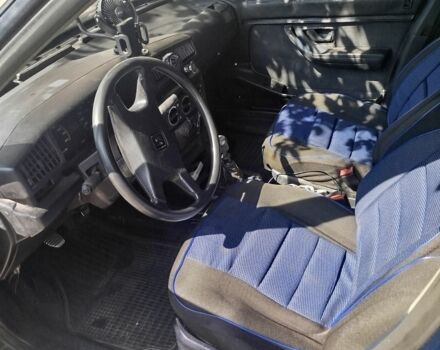 Синий Пежо 405, объемом двигателя 1.6 л и пробегом 380 тыс. км за 650 $, фото 3 на Automoto.ua