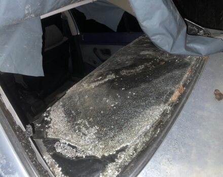 Синий Пежо 405, объемом двигателя 1.6 л и пробегом 288 тыс. км за 476 $, фото 6 на Automoto.ua