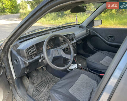 Синий Пежо 405, объемом двигателя 1.58 л и пробегом 290 тыс. км за 1200 $, фото 8 на Automoto.ua