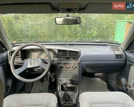 Синий Пежо 405, объемом двигателя 1.6 л и пробегом 100 тыс. км за 900 $, фото 7 на Automoto.ua