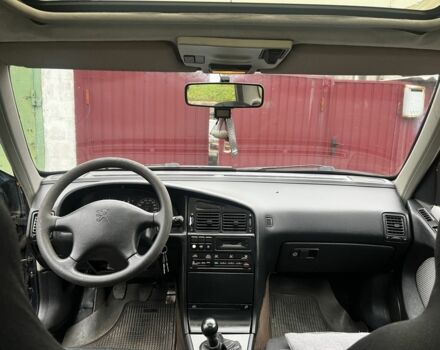 Синій Пежо 405, об'ємом двигуна 1.6 л та пробігом 259 тис. км за 1200 $, фото 6 на Automoto.ua