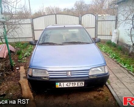 Синий Пежо 405, объемом двигателя 1.9 л и пробегом 350 тыс. км за 1500 $, фото 4 на Automoto.ua