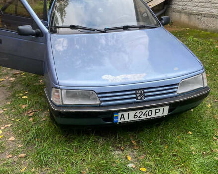Синий Пежо 405, объемом двигателя 1.6 л и пробегом 380 тыс. км за 1000 $, фото 1 на Automoto.ua