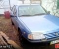 Синий Пежо 405, объемом двигателя 1.9 л и пробегом 350 тыс. км за 1500 $, фото 2 на Automoto.ua