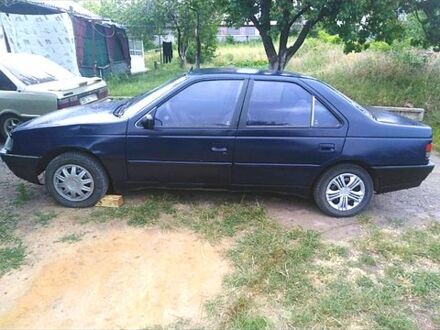 Синій Пежо 405, об'ємом двигуна 1.7 л та пробігом 180 тис. км за 700 $, фото 1 на Automoto.ua