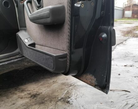 Зеленый Пежо 405, объемом двигателя 1.9 л и пробегом 260 тыс. км за 1181 $, фото 8 на Automoto.ua