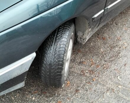 Зеленый Пежо 405, объемом двигателя 1.9 л и пробегом 260 тыс. км за 1181 $, фото 11 на Automoto.ua