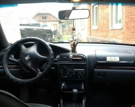 Красный Пежо 406, объемом двигателя 2 л и пробегом 315 тыс. км за 2700 $, фото 5 на Automoto.ua