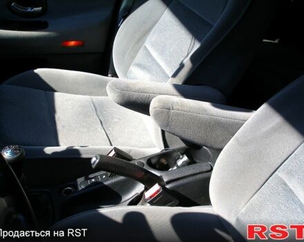 Пежо 406, объемом двигателя 1.7 л и пробегом 216 тыс. км за 4200 $, фото 7 на Automoto.ua