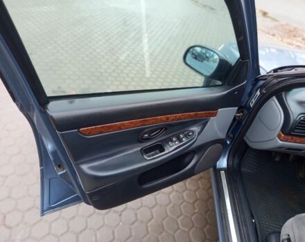 Серый Пежо 406, объемом двигателя 2 л и пробегом 280 тыс. км за 2450 $, фото 12 на Automoto.ua