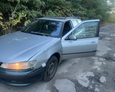 Серый Пежо 406, объемом двигателя 2.2 л и пробегом 320 тыс. км за 750 $, фото 1 на Automoto.ua