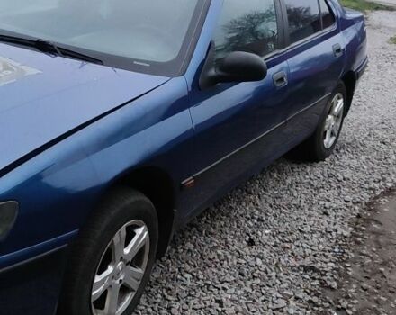 Синий Пежо 406, объемом двигателя 1.8 л и пробегом 300 тыс. км за 1500 $, фото 1 на Automoto.ua