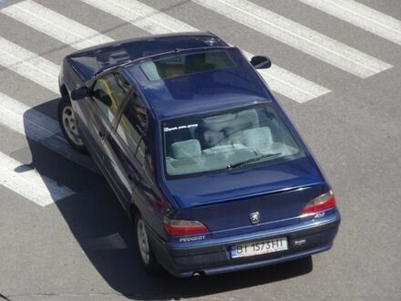 Пежо 406 1996 у Кременчуге на Automoto.ua Синій Пежо 406, об'ємом двигуна 1.8 л та пробігом 300 тис. км за 1500 $, фото 1 на Automoto.ua