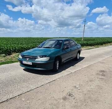Зелений Пежо 406, об'ємом двигуна 1.76 л та пробігом 300 тис. км за 2200 $, фото 3 на Automoto.ua