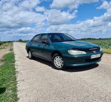 Пежо 406 1997 у Кагарлыке на Automoto.ua Зелений Пежо 406, об'ємом двигуна 1.76 л та пробігом 300 тис. км за 2200 $, фото 1 на Automoto.ua
