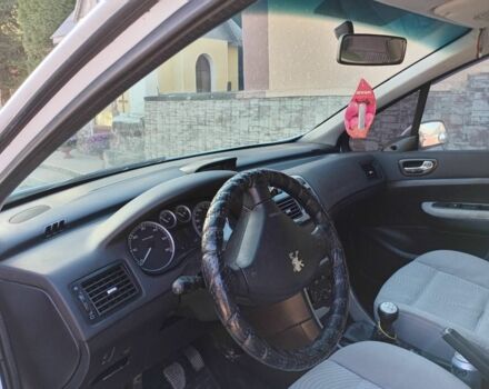 Белый Пежо 407, объемом двигателя 1.4 л и пробегом 399 тыс. км за 3250 $, фото 5 на Automoto.ua