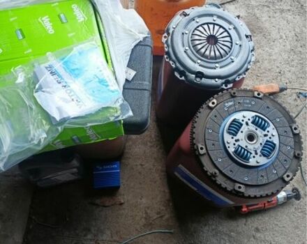 Белый Пежо 407, объемом двигателя 2 л и пробегом 245 тыс. км за 3000 $, фото 7 на Automoto.ua