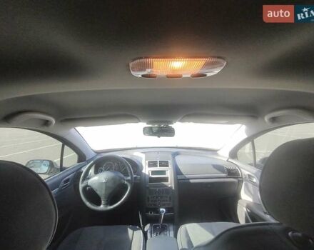 Бежевий Пежо 407, об'ємом двигуна 2 л та пробігом 237 тис. км за 4100 $, фото 11 на Automoto.ua