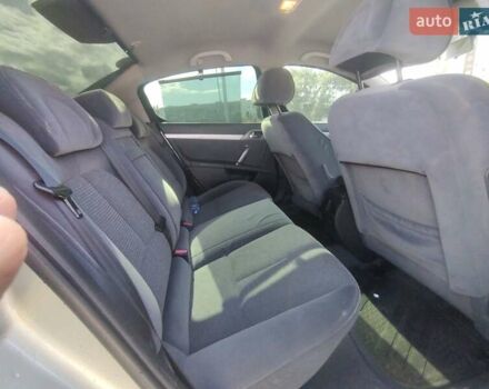 Бежевий Пежо 407, об'ємом двигуна 2 л та пробігом 237 тис. км за 4100 $, фото 14 на Automoto.ua