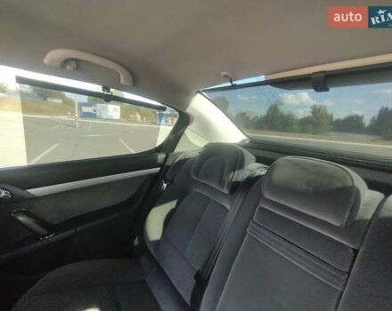 Бежевий Пежо 407, об'ємом двигуна 2 л та пробігом 237 тис. км за 4100 $, фото 13 на Automoto.ua